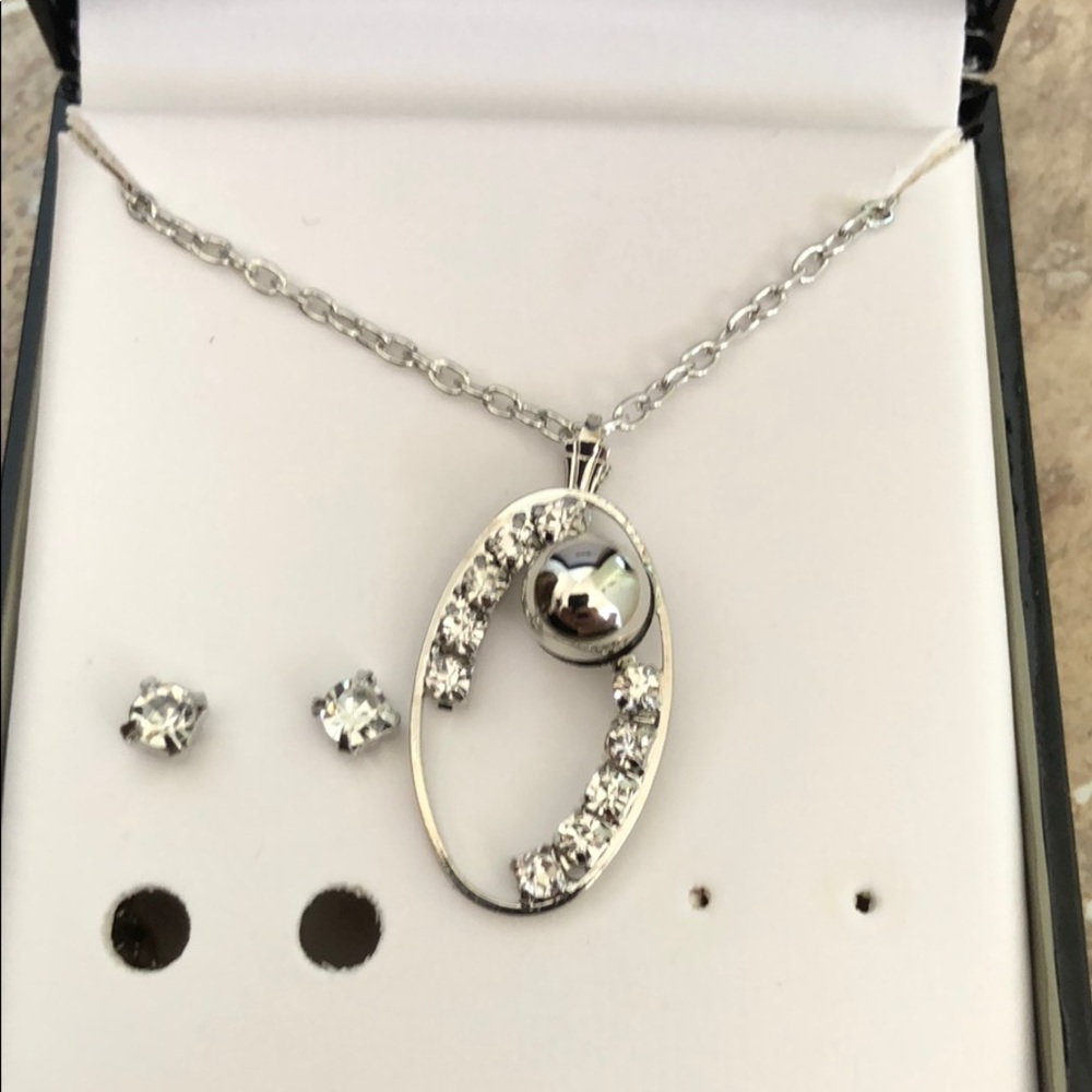 Necklace CBC